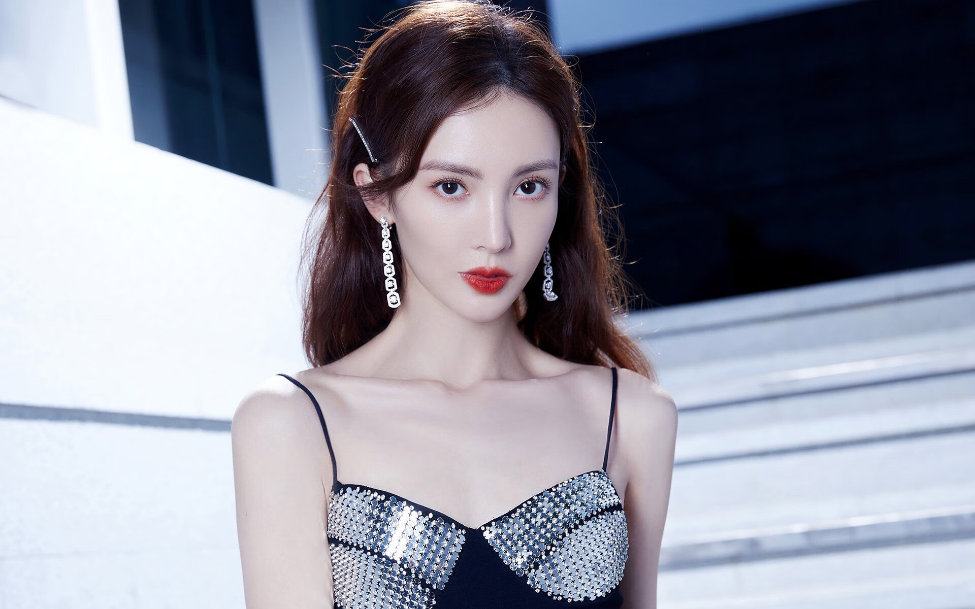 亚洲女篮世界杯预选赛中,中国队、韩国队激烈对抗,争夺唯一直通名额